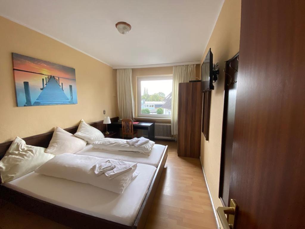 Taverna Hotel Roemerkrug Hannover Esterno foto